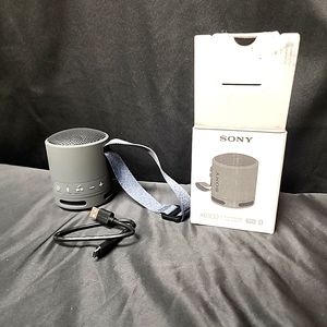 Sony XB100 Wireless Waterproof Bluetooth Speaker Hands Free Mic & Carry Strap